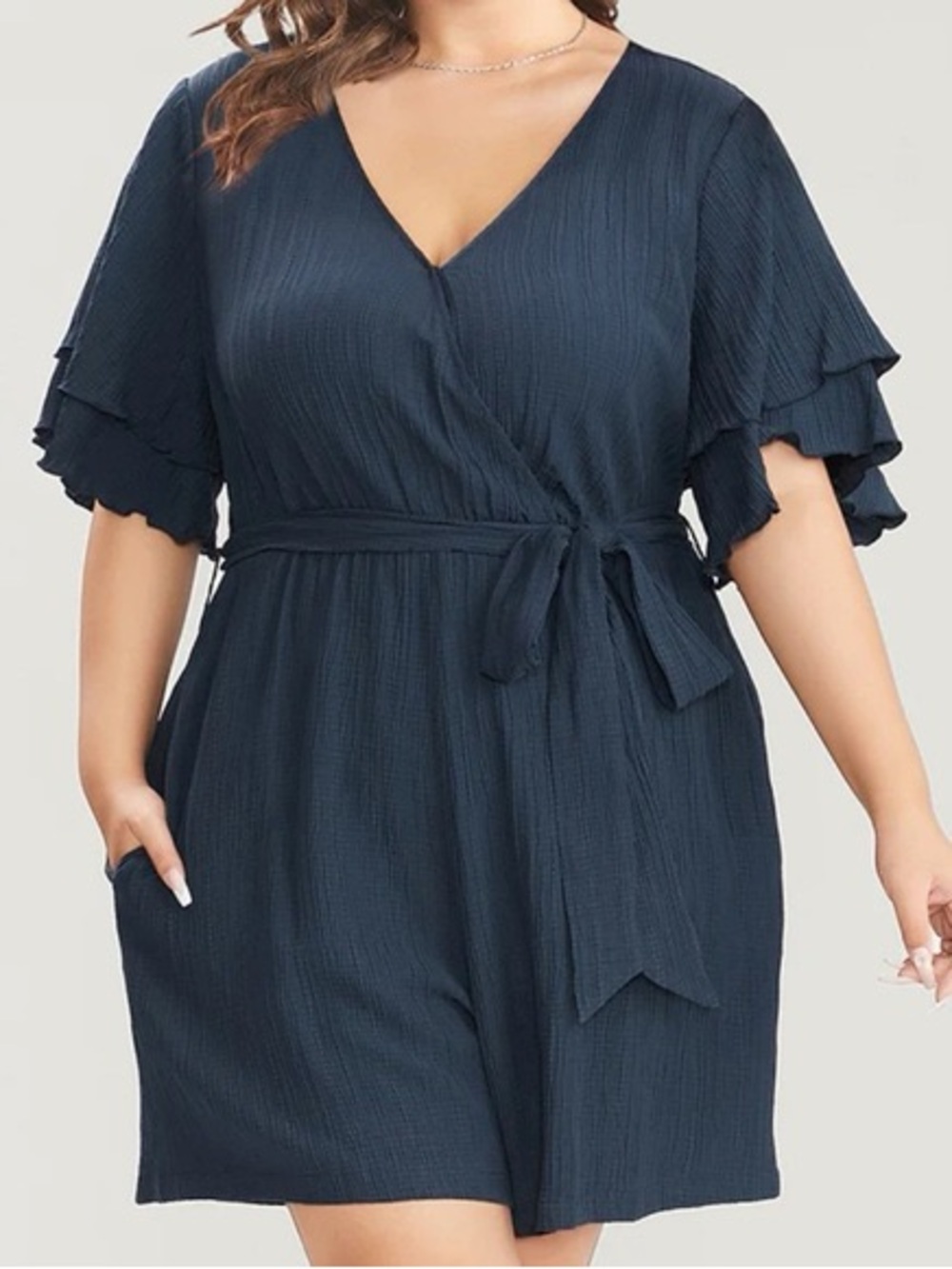 NWT! BloomChic Crepe Navy Surplice Ruffle Sleeve Short Romper w/ Belt size 26
